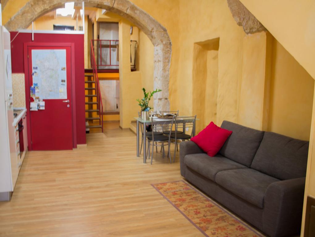 Appartamento Rosso Buoni E Cattivi Cagliari Room photo